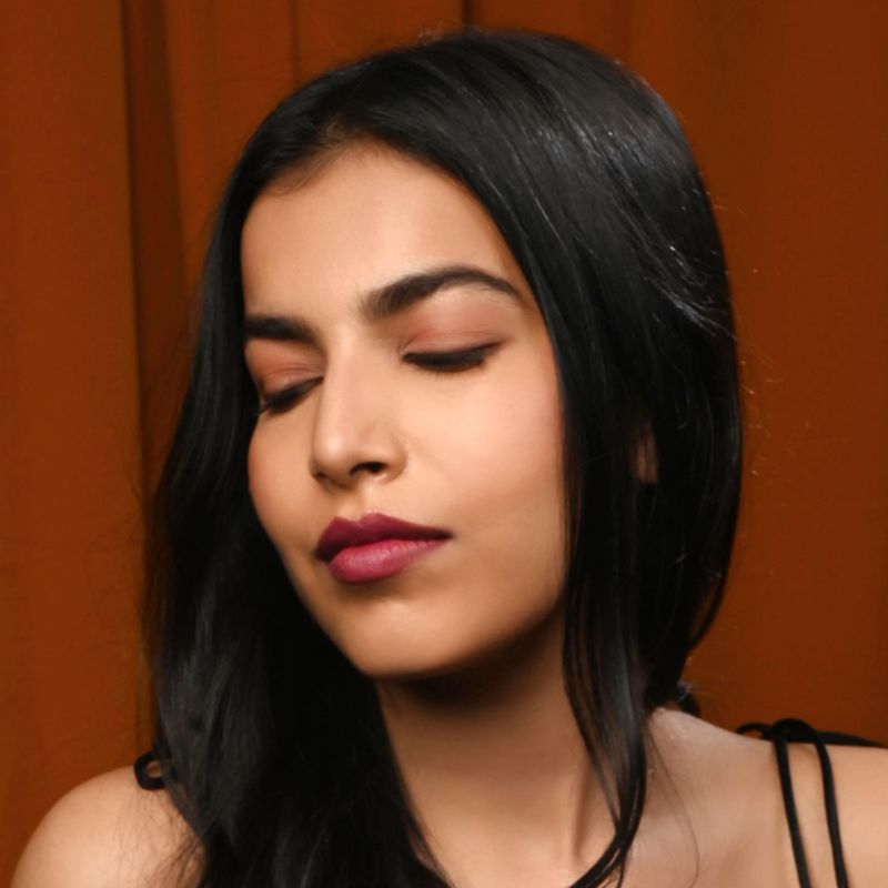 Orgenik: Gift pack - Moon Rise Lipstick + Under the Lemon Tree mini lip oil from the brand Klome Essentials